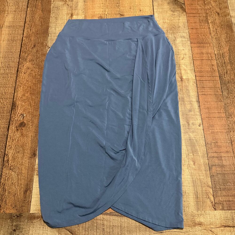 Athleta Women's Blue Release High Rise Twist Side Midi Skirt Sz M Casual Beachy